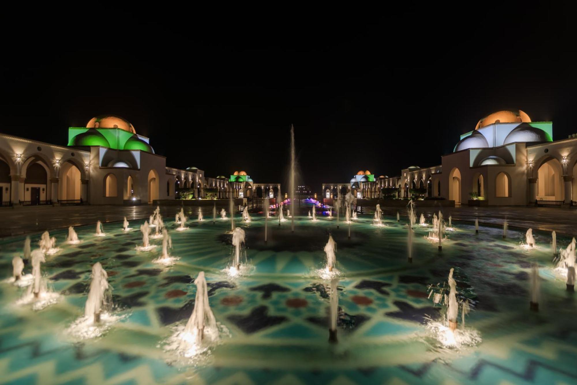 Old Palace Resort Sahl Hasheesh 후르가다 외부 사진 Fountains at the Bahla Fort